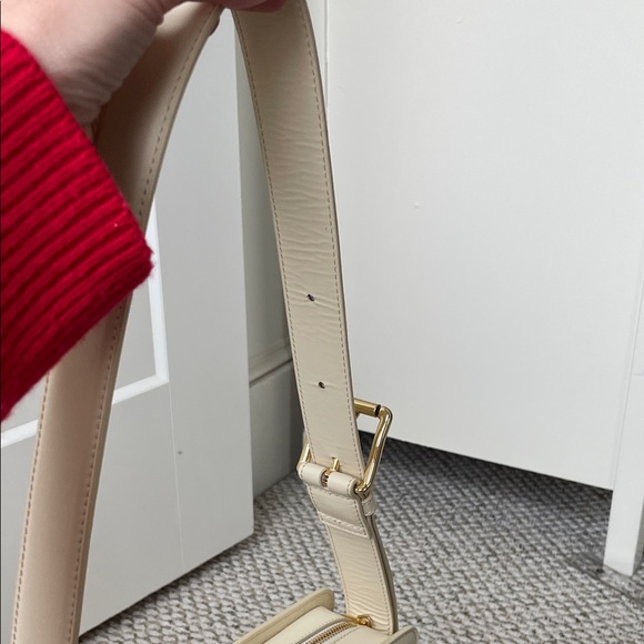 Arket Cream Women's Shoulder Bag - Picture 13 of 14